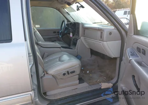 2005 Chevrolet Suburban 1500 Lt z USA, uszkodzony, nr VIN 3GNEC16Z65G211724